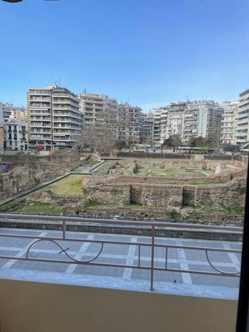 “The Elysian” City Center Apartment Tesalonika Bagian luar foto